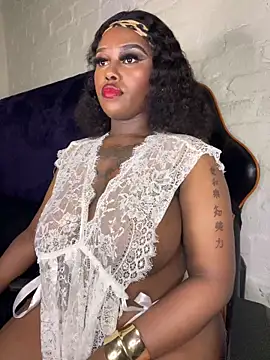 Snapshot of QUEEN_NOBUHLE_777 chatting on 03.04.26 QUEEN NOBUHLE 777 online show from 03.04.26