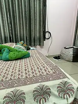 Snapshot of doctorinAction chatting on 12.19.25 doctorinAction online show from 12.19.25