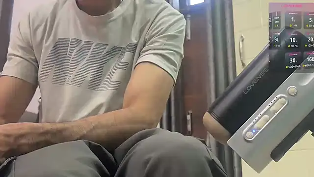 Snapshot of doctorinAction chatting on 04.10.26 doctorinAction online show from 04.10.26