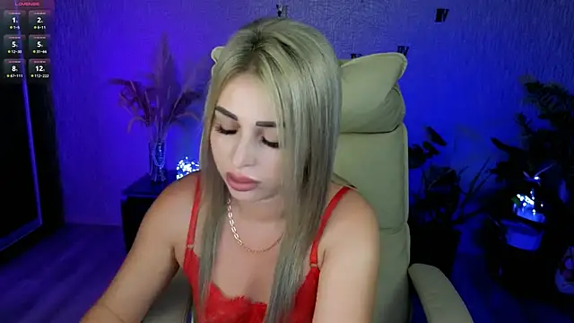 Snapshot of NikkiiStill chatting on 07.16.26 NikkiiStill online show from 07.16.26