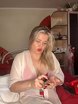 Nayvessa online show from 11.14.25