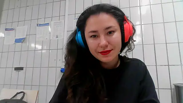 Emparia online show from 11.01.25