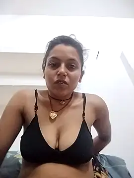 Snapshot of Sonam_shinde chatting on 05.20.26 Sonam shinde online show from 05.20.26