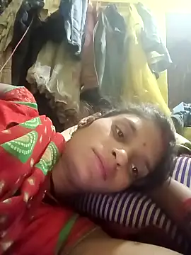 Snapshot of Punam_jindal chatting on 10.19.25 Punam jindal online show from 10.19.25