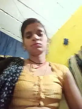 Snapshot of Punam_jindal chatting on 05.17.26 Punam jindal online show from 05.17.26