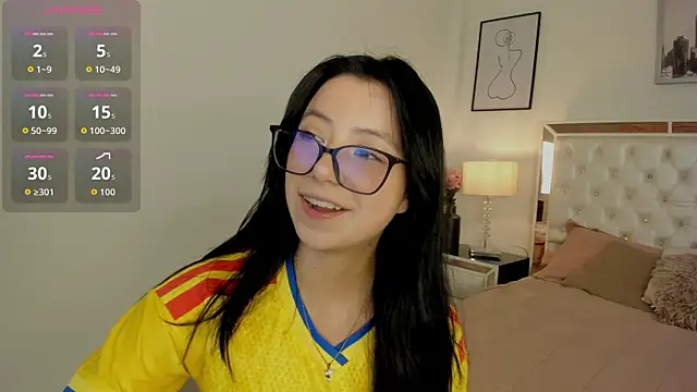 Snapshot of Zoe_Xra chatting on 06.23.26 Zoe Xra online show from 06.23.26