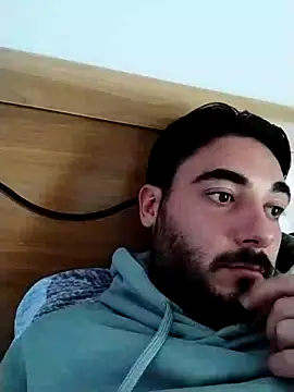 Snapshot of axsimil chatting on 10.05.25 axsimil online show from 10.05.25