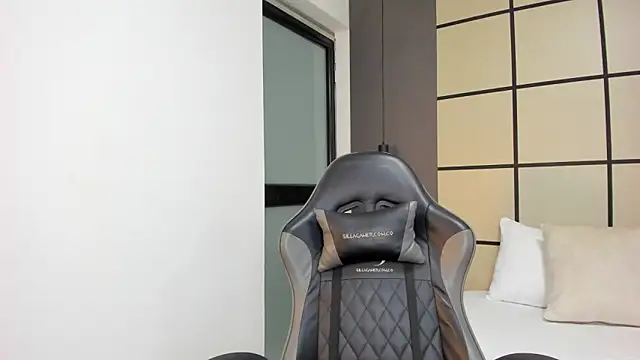 alanapark07 online show from 10.08.25