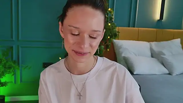 daily glam online show from 09.23.25