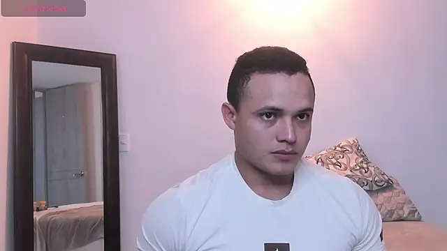 KingLevi01 online show from 09.17.25