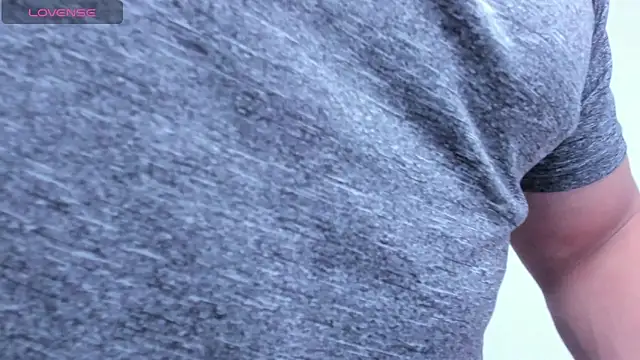 KingLevi01 online show from 10.17.25