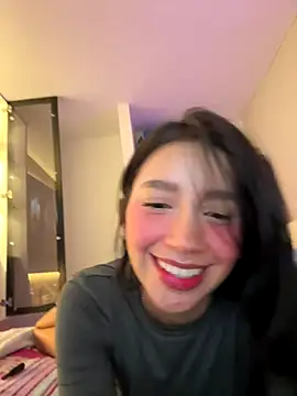 Snapshot of Min_junn chatting on 09.28.25 Min junn online show from 09.28.25