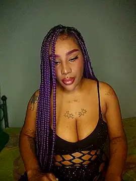 Queen Amara online show from 12.01.25