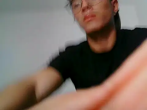 0anonimo bottom1 online show from 04.13.26