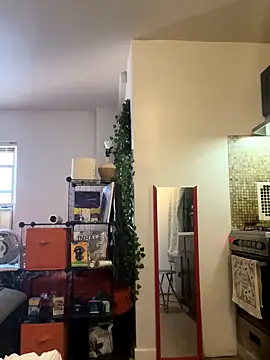 littyleesh1 online show from 10.09.25