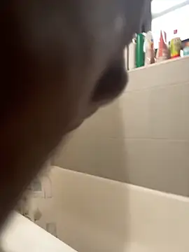 littyleesh1 online show from 02.22.26