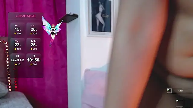 Snapshot of charlottekiss99 chatting on 09.12.25 charlottekiss99 online show from 09.12.25