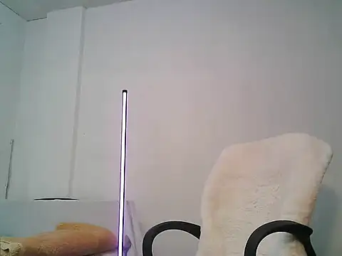 NautyBoyBrazeen 143 online show from 02.23.26