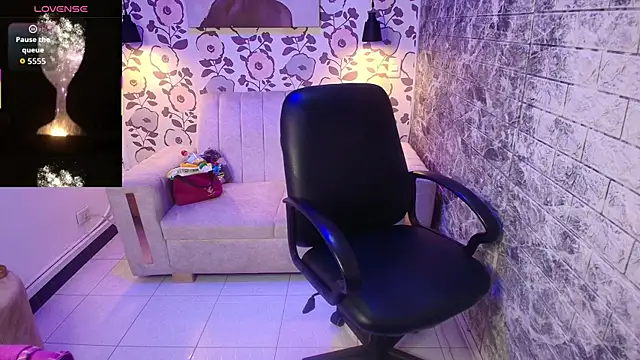  barbaragomez online show from 10.17.25