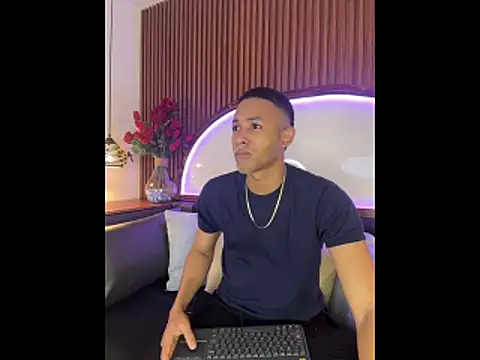 B Wild online show from 03.28.26