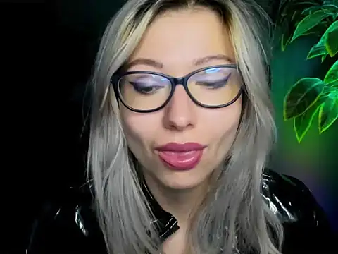 loveHeidi online show from 09.23.25