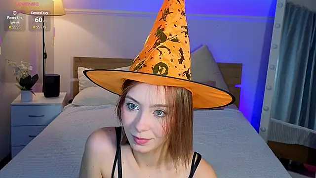 LumMina online show from 11.03.25