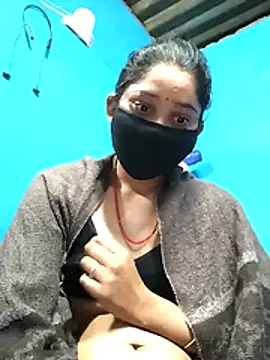 Snapshot of Hot_cupal chatting on 11.16.25 Hot cupal online show from 11.16.25