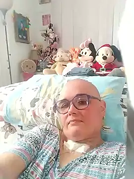 Snapshot of Yarry40 chatting on 01.18.26 Yarry40 online show from 01.18.26