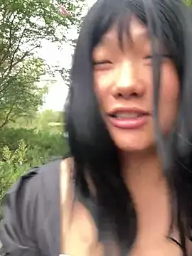 Snapshot of Fengbaby-555 chatting on 09.17.25 Fengbaby-555 online show from 09.17.25