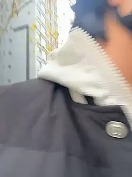 Snapshot of Fengbaby-555 chatting on 11.24.25 Fengbaby-555 online show from 11.24.25