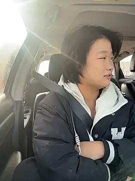 Snapshot of Fengbaby-555 chatting on 11.28.25 Fengbaby-555 online show from 11.28.25