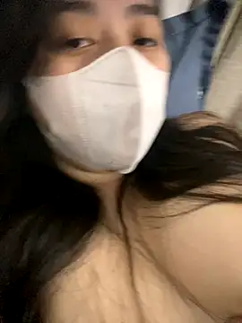 Snapshot of Newpussy_at_strip chatting on 09.10.25 Newpussy at strip online show from 09.10.25