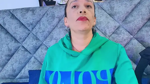 Shantey Laurent online show from 11.21.25