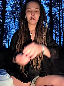 Snapshot of bitch_Marley chatting on 09.22.25 bitch Marley online show from 09.22.25
