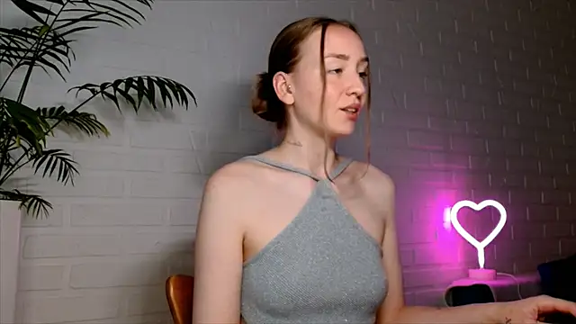 Snapshot of WhitePrincessLuna chatting on 06.26.26 WhitePrincessLuna online show from 06.26.26