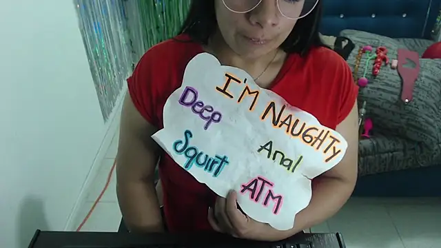 Snapshot of Cristalfire_69 chatting on 09.18.25 Cristalfire 69 online show from 09.18.25