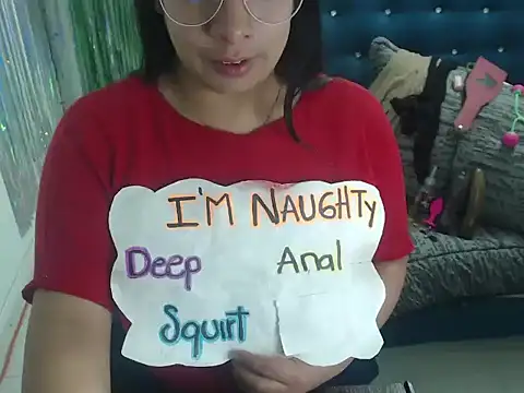 Snapshot of Cristalfire_69 chatting on 10.15.25 Cristalfire 69 online show from 10.15.25