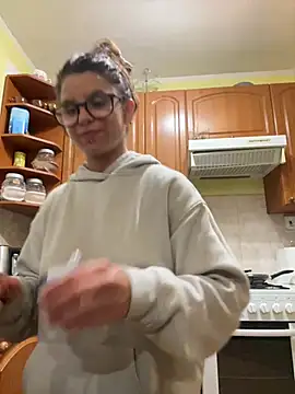 Brutecia2002 online show from 03.27.26