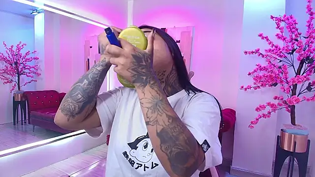 Black roseee online show from 03.12.26