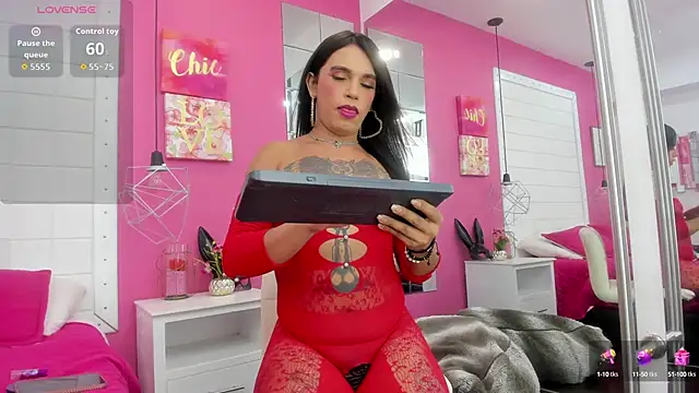 TransDoll09 online show from 10.16.25