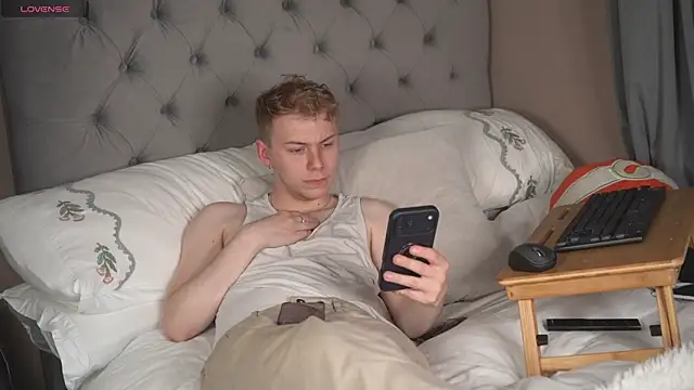 scottishtwink01 online show from 06.05.26