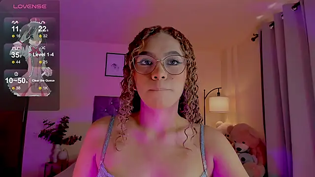Snapshot of OxanaFedorova1- chatting on 07.18.26 OxanaFedorova1- online show from 07.18.26