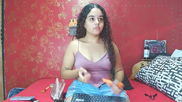 Snapshot of Isis_Bladee chatting on 09.17.25 Isis Bladee online show from 09.17.25