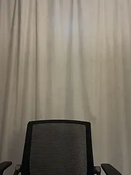 wly2028 online show from 10.10.25