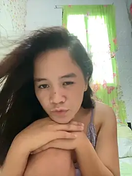 Snapshot of slimmy_ME chatting on 09.29.25 slimmy ME online show from 09.29.25