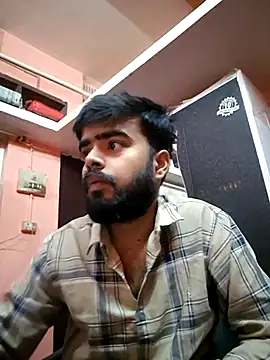 soniriyaa010101 online show from 12.16.25