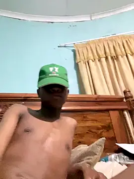 Snapshot of babyboyhluli chatting on 11.01.25 babyboyhluli online show from 11.01.25