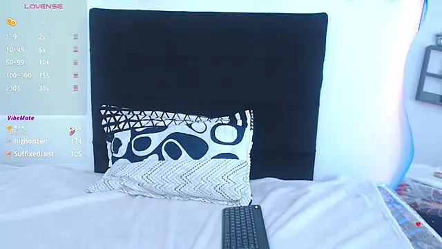 Snapshot of aurelyne_gp chatting on 09.18.25 aurelyne gp online show from 09.18.25