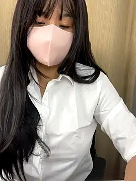 Snapshot of Jying_818 chatting on 09.20.25 Jying 818 online show from 09.20.25