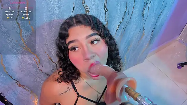 mia cataleiya online show from 10.28.25